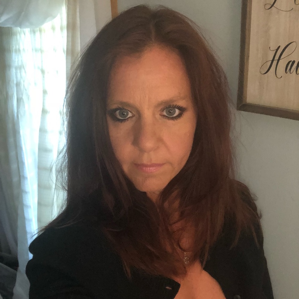 Meet your Posher, April